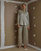 Camicia satinata luminosa