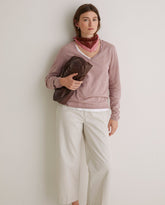 Maglione con scollo a V in cotone biologico color malva