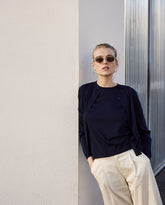 Cardigan blu scuro in lana merino 100%