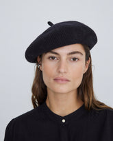 Cappello da pescatore in tricot nero