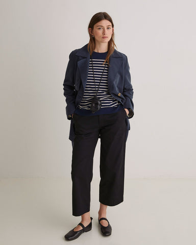 Maglione in cotone biologico a righe blu navy