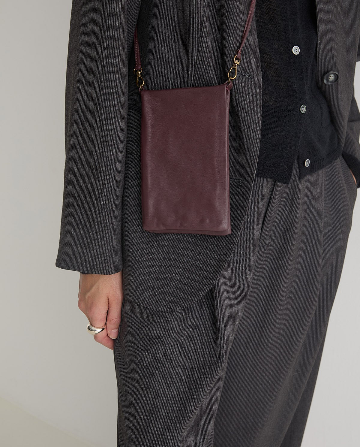 Custodia per cellulare in pelle 100% melanzana