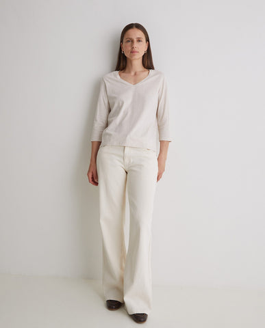 T-shirt con scollo a V in cotone biologico ecrù