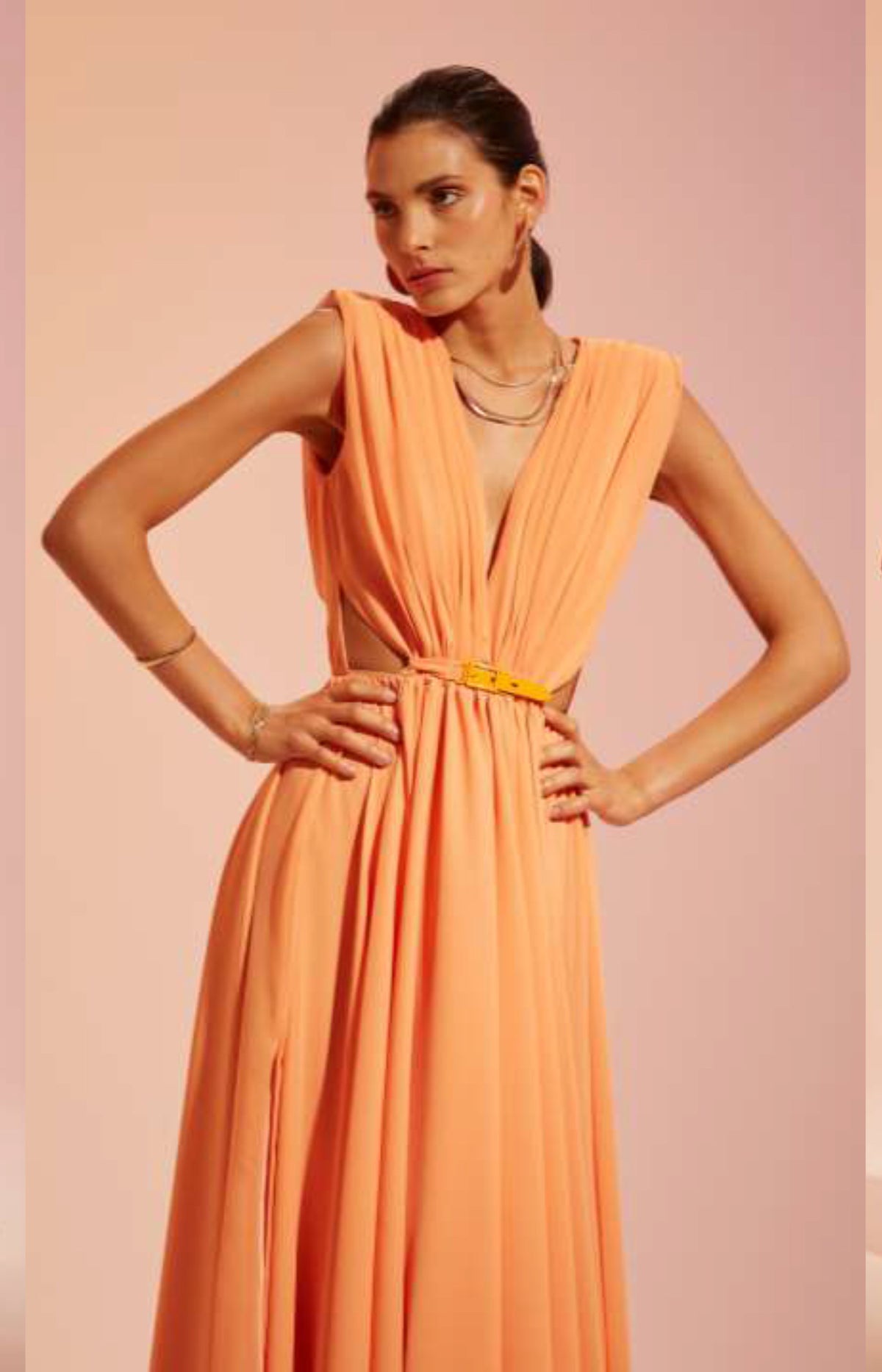 ABITO arancio