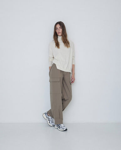 Maglione dolcevita grezzo