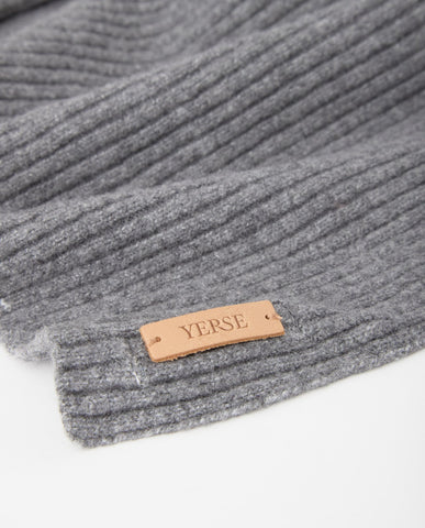 Sciarpa tricot grigia