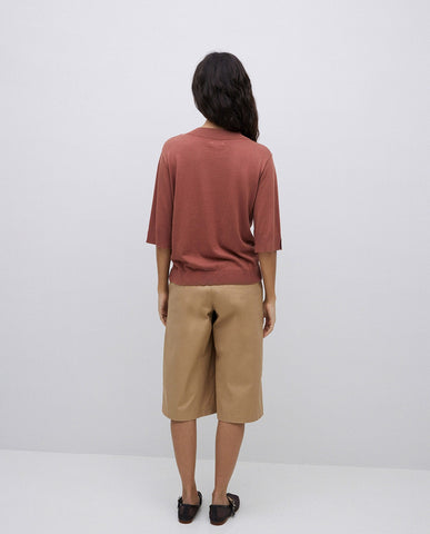 Bermuda in tessuto gabardine cammello