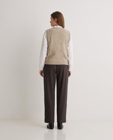 Gilet beige in lana merino con scollo a V