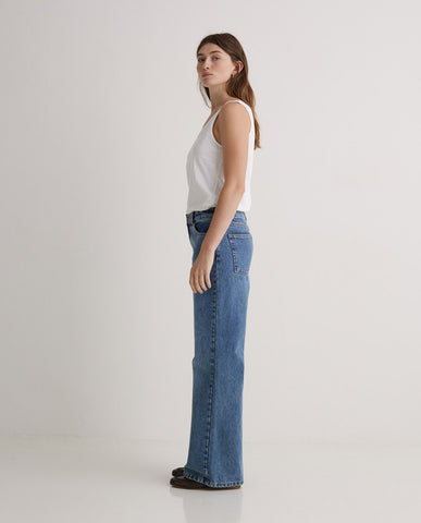 Jeans blu a gamba larga in cotone biologico