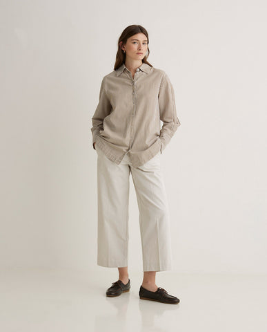 Camicia in popeline di cotone biologico a righe color cammello