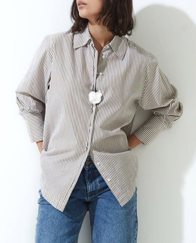 Camicia in popeline di cotone biologico a righe color cammello