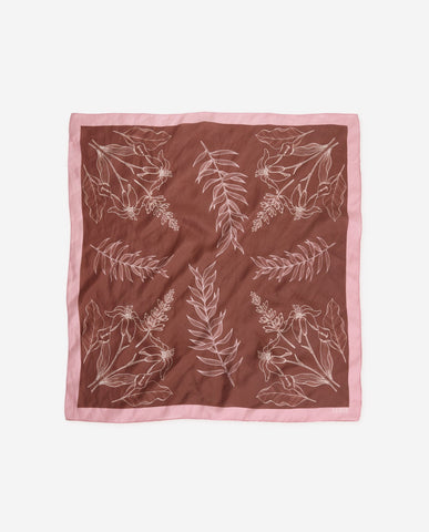 Sciarpa floreale in seta 100% color marrone
