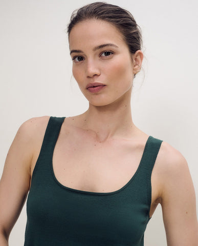 Top a maglia fine con spalline sottili