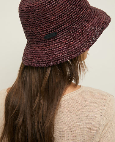 Cappello a secchiello in rafia