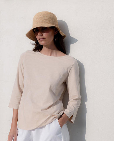 Cappello a secchiello in rafia