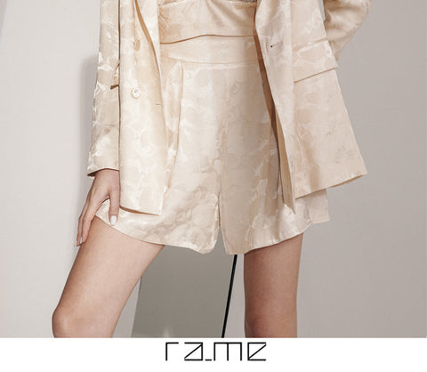 Tailleur giacca, top e short